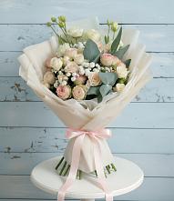 Букет цветов из:  Розы и Лизиантусы в Тавричанка
