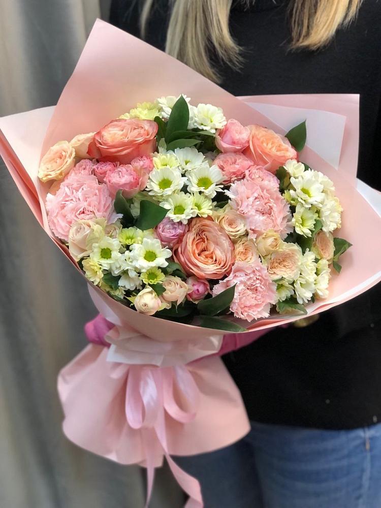 Букет цветов из: Гвоздики, Розы и Хризантемы в Тавричанка