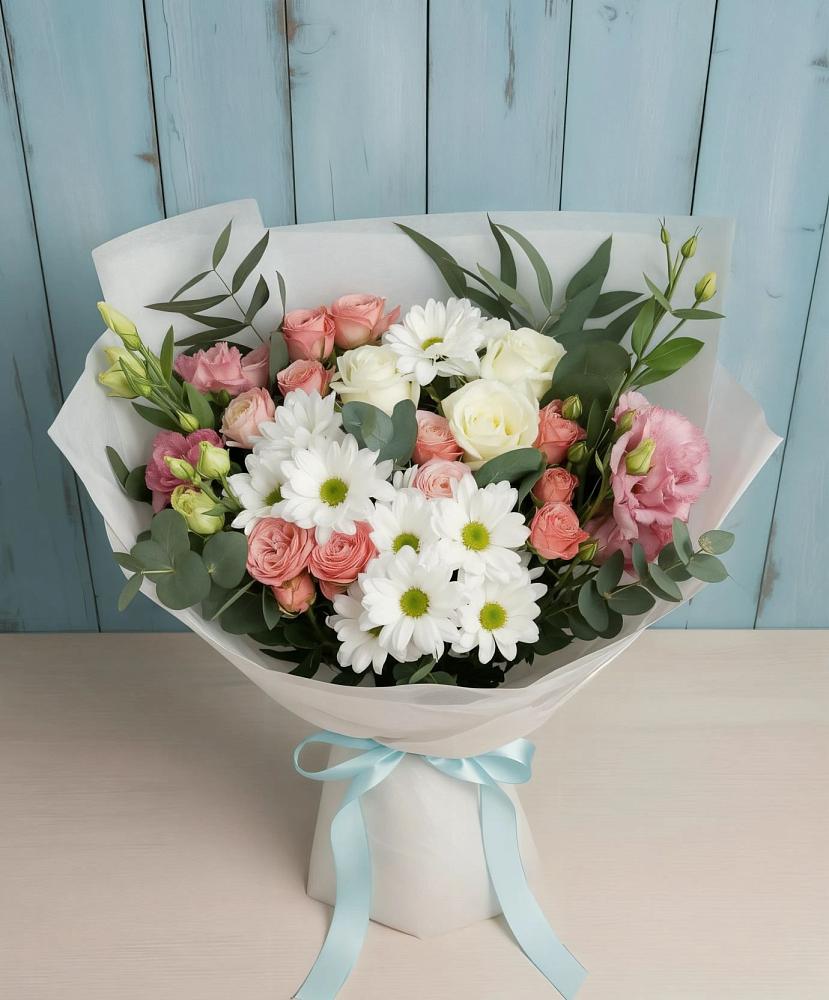Букет цветов из: Розы, Лизиантусы и Хризантемы в Тавричанка