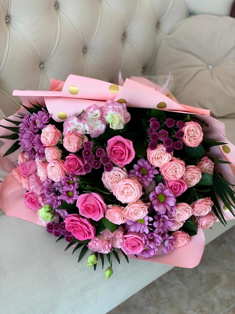 Букет цветов из: Хризантемы, Розы и Лизиантусы в Тавричанка