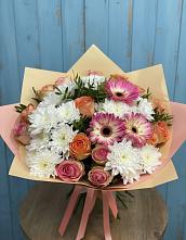 Букет цветов из:  Розы, Герберы и Хризантемы в Тавричанка