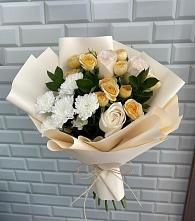 Букет цветов из:  Розы и Хризантемы в Тавричанка