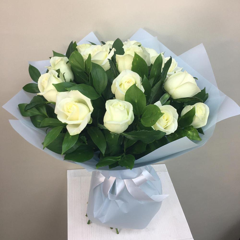 Букет 15 Белых роз Проуд в Тавричанка