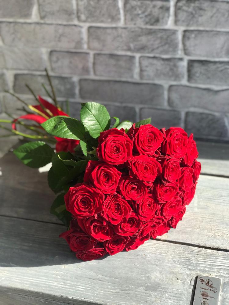 Букет Красные розы Фридом в Тавричанка