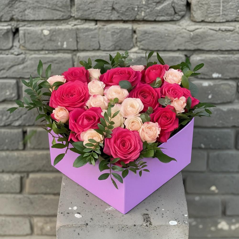 Цветочная композиция из Розы в коробке в Тавричанка