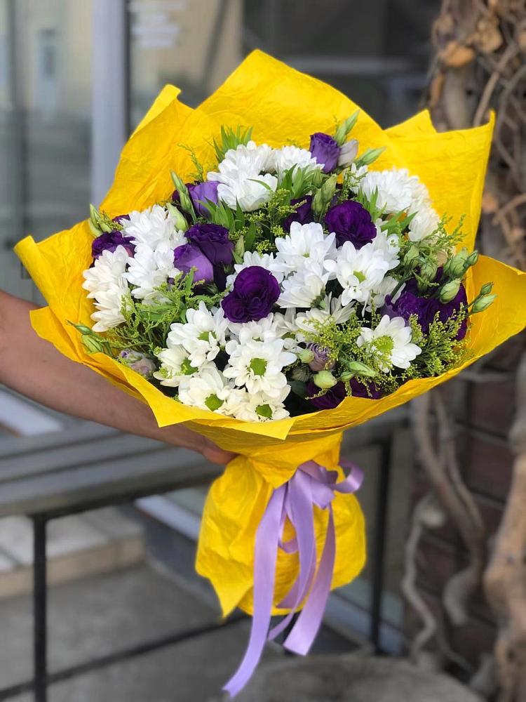 Букет цветов из: Ирисы, Хризантемы и Ромашки в Тавричанка