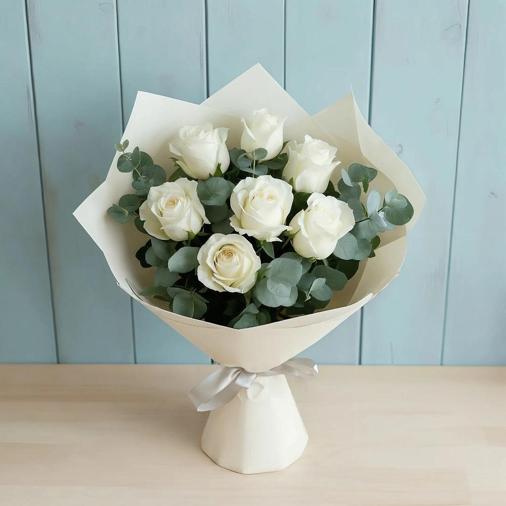 Букет Белые розы в Эвкалипте в Тавричанка