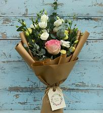 Букет цветов из:  Розы и Лизиантусы в Тавричанка
