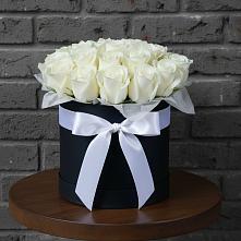 Цветочная композиция из Розы в шляпной коробке в Тавричанка